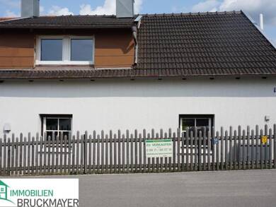Doppelhaushälfte zum Kauf 249.000 € 3 Zimmer 86,2 m² 441 m² Grundstück Neumarkt-Sankt Veit Neumarkt-Sankt Veit 84494