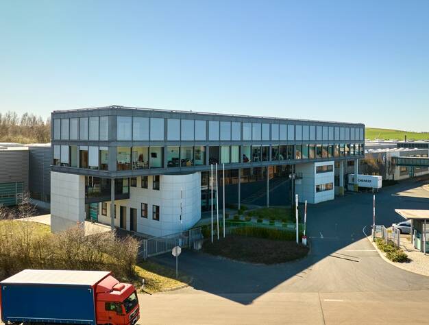 Lagerhalle zur Miete - Erstbezug 6,85 € 6.853,8 m² Lagerfläche Salzstraße 3 Neukirchen Reinsberg 09629