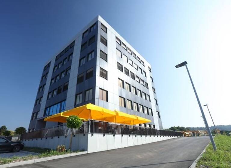 Bürogebäude zur Miete provisionsfrei 12 € 240 m²<br/>Bürofläche von 174 m² bis 580 m²<br/>Teilbarkeit Robert - Bosch - Str. 1 Engen Engen 78234