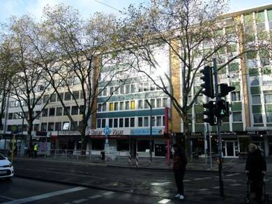 Laden zur Miete 2.800 € 15 Zimmer 492 m² Verkaufsfläche Mülheim an der Ruhr 45468