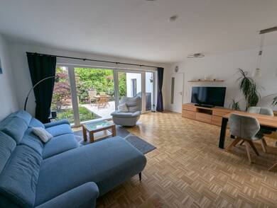 Haus zur Miete 2.900 € 5,5 Zimmer 162 m² 375 m² Grundstück frei ab 01.08.2025 Tonndorf Hamburg 22045
