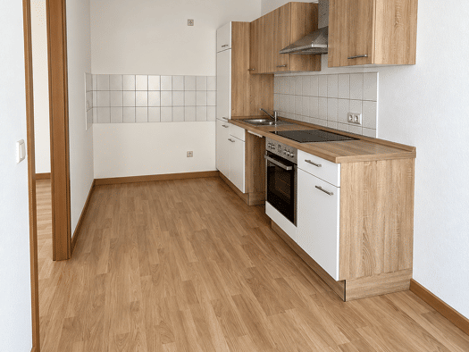 Wohnung zur Miete 335 € 1 Zimmer 65,2 m² 4 Geschosse frei ab sofort Ulbrichtstraße 5 Bernsdorf Bernsdorf 09126