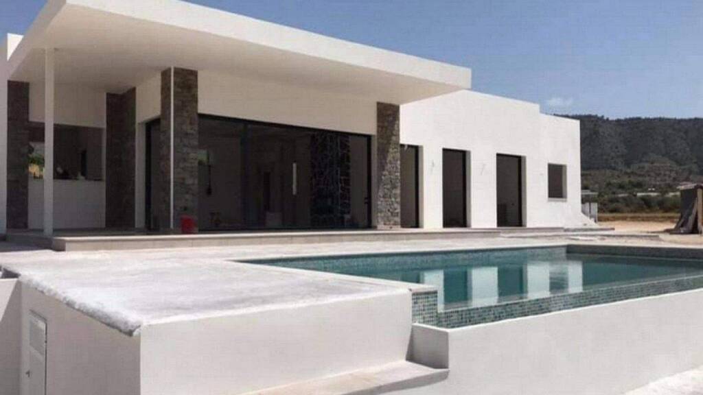 Villa zum Kauf provisionsfrei 450.000 € 4 Zimmer 250 m² 12.000 m² Grundstück La Romana 03669