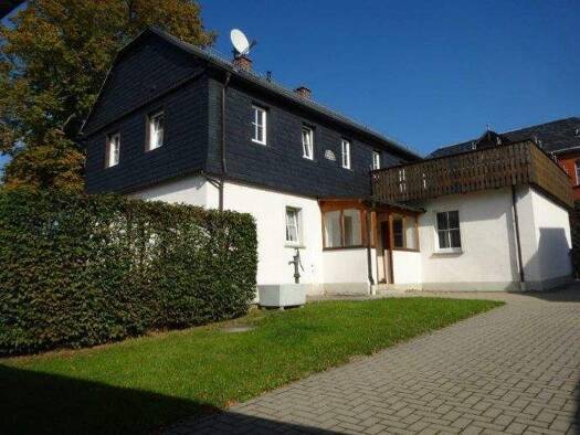 Wohnung zur Miete 300 € 2 Zimmer 52 m² frei ab sofort Lothra Drognitz 07338