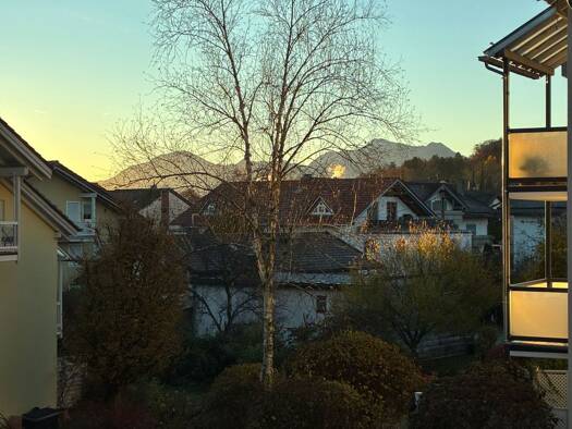 Wohnung zur Miete 1.450 € 3 Zimmer 85 m² Geschoss 1/2 frei ab sofort Schillerstraße 17 Prien Prien am Chiemsee 83209