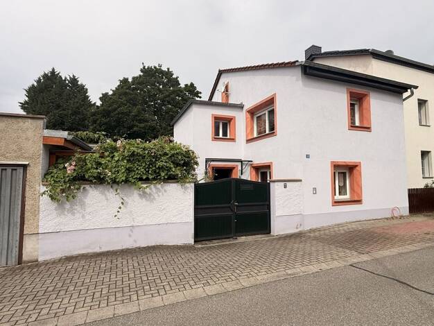 Einfamilienhaus zum Kauf 239.000 € 5 Zimmer 115 m² 170 m² Grundstück Großdeuben Böhlen 04564