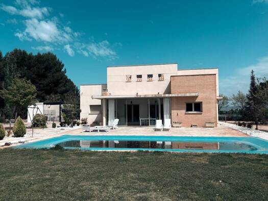 Chalet zum Kauf 495.000 € 4 Zimmer 350 m² 14.000 m² Grundstück Almansa 02640