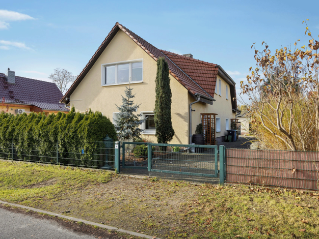 Einfamilienhaus zum Kauf 720.000 € 7 Zimmer 196 m² 686 m² Grundstück Neuenhagen 15366