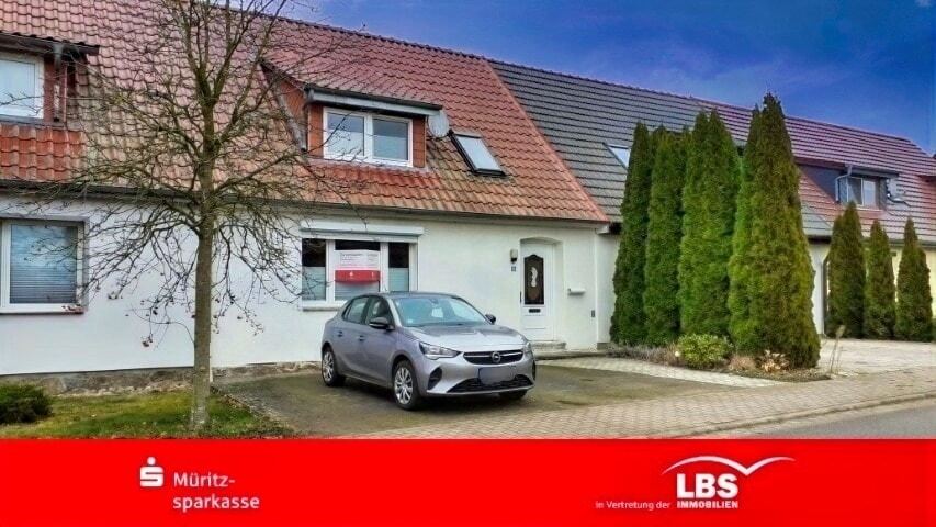 Reihenmittelhaus zum Kauf provisionsfrei 165.000 € 3,5 Zimmer 110 m²<br/>Wohnfläche 486 m²<br/>Grundstück Bütow Bütow 17209