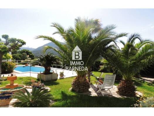 Villa zum Kauf 645.000 € 4 Zimmer 266 m² MALAGA 10 Roses 17480