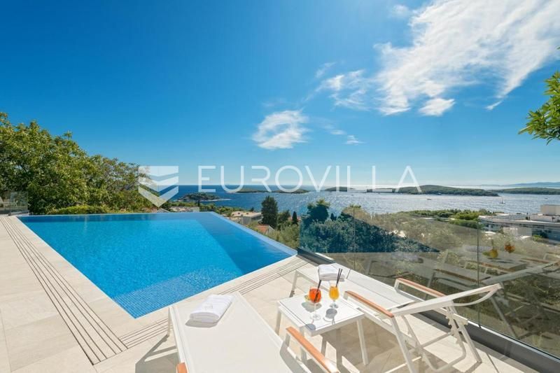 Haus zum Kauf 5.000.000 € 4 Zimmer 200 m²<br/>Wohnfläche Hvar center 21450