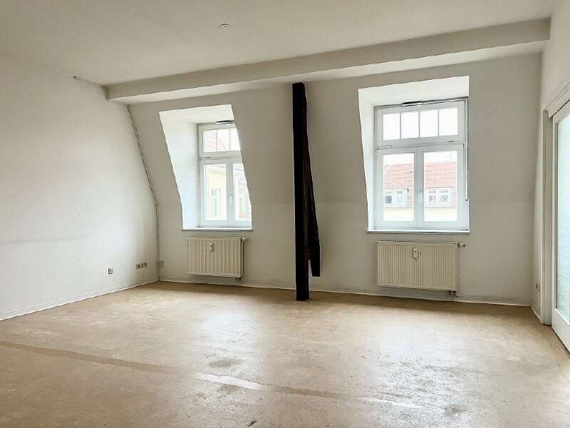 Wohnung zur Miete 710 € 3 Zimmer 64,5 m²<br/>Wohnfläche 3.<br/>Geschoss 01.03.2025<br/>Verfügbarkeit Paulstraße 11 Äußere Neustadt (Tannenstr.) Dresden 01099