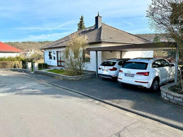 Mehrfamilienhaus zum Kauf provisionsfrei 550.000 € 8 Zimmer 219 m² 1.001 m² Grundstück Weilstraße 11 Nauborn Wetzlar 35580