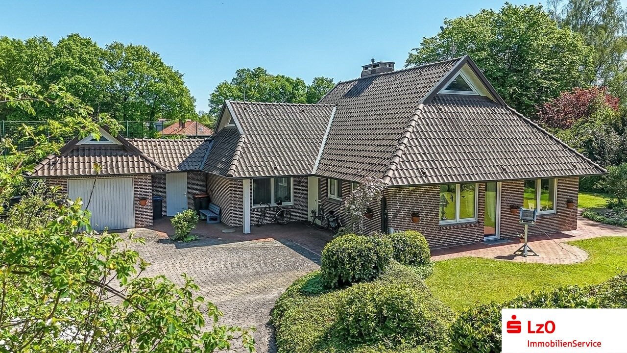 Einfamilienhaus zum Kauf 419.000 € 3 Zimmer 175,6 m²<br/>Wohnfläche 1.925 m²<br/>Grundstück ab sofort<br/>Verfügbarkeit Neuenburg Zetel 26340