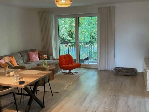Wohnung zur Miete 1.218 € 3 Zimmer 87 m² 1. Geschoss frei ab 01.01.2026 Friedhofsweg Quickborn 25451