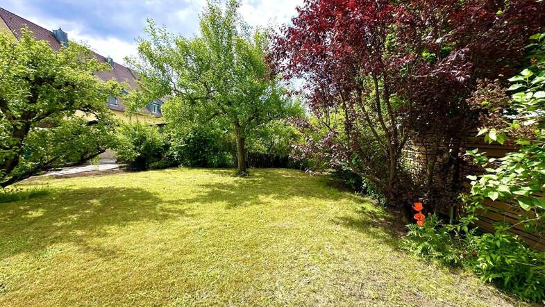 Einfamilienhaus zur Miete 2.470 € 5 Zimmer 130 m² 300 m² Grundstück Ziegelstein Nürnberg 90411