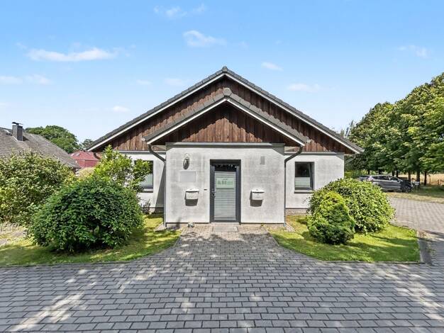 Einfamilienhaus zum Kauf 449.000 € 5 Zimmer 211,8 m² 2.731 m² Grundstück Zapel-Hof Zapel 19089