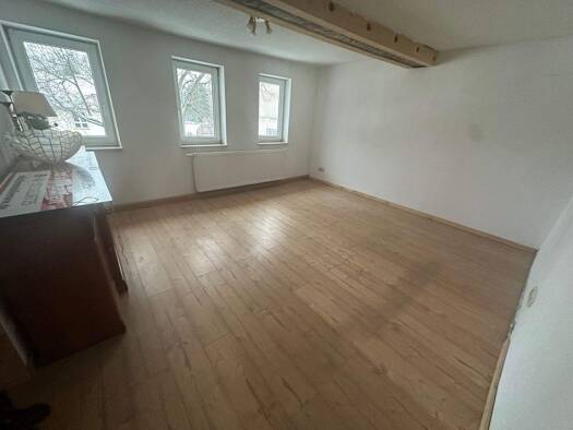 Reihenhaus zum Kauf 65.000 € 6 Zimmer 120 m² 210 m² Grundstück frei ab sofort Gleichenstraße 19 Ohrdruf 99885