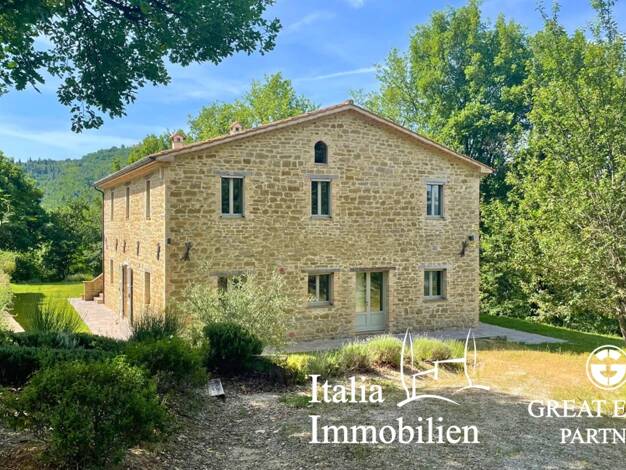 Bauernhaus zum Kauf 875.000 € 12 Zimmer 346 m² 18.000 m² Grundstück Gubbio 06024
