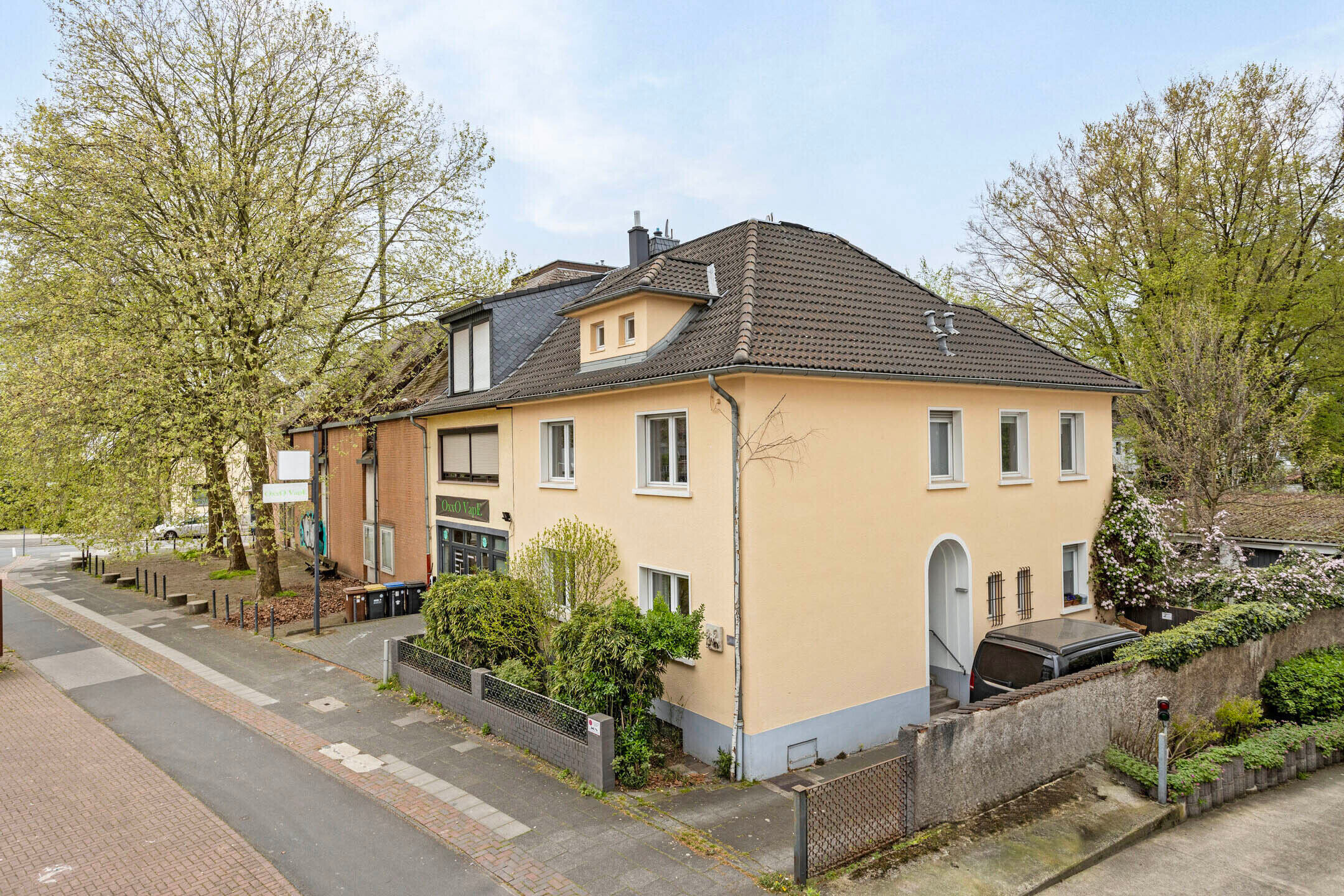 Haus zum Kauf 780.000 € 8 Zimmer 194 m²<br/>Wohnfläche 770 m²<br/>Grundstück Hermülheim Hürth 50354