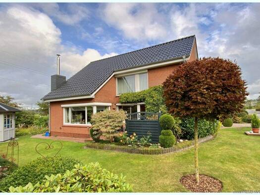 Einfamilienhaus zum Kauf 385.000 € 5 Zimmer 123 m² 664 m² Grundstück Husum 25813