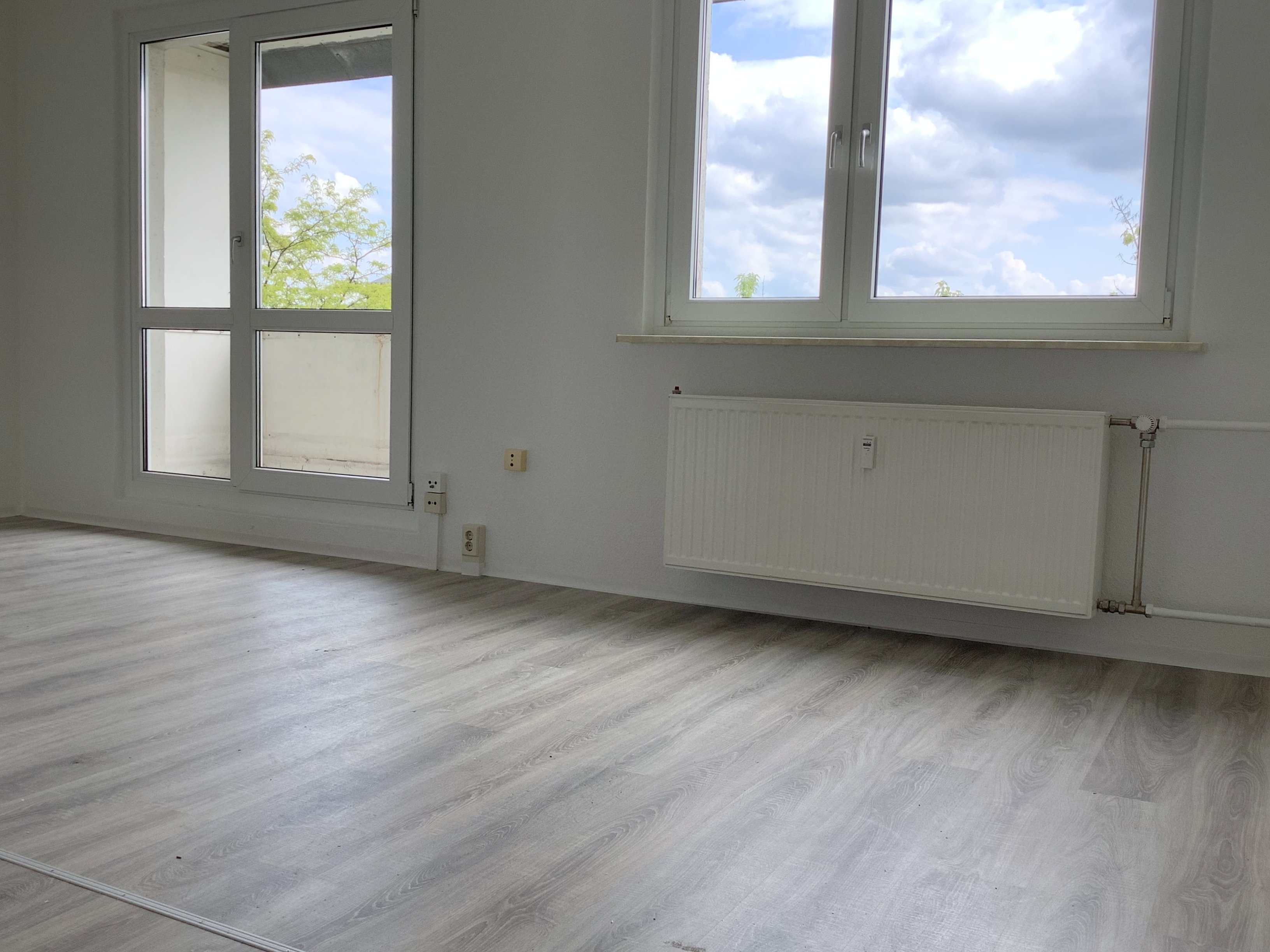 Wohnung zur Miete 385 € 4 Zimmer 64,3 m²<br/>Wohnfläche 3.<br/>Geschoss ab sofort<br/>Verfügbarkeit Mittelweg 48 Roßlau 220 Dessau-Roßlau 06862