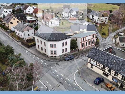 Mehrfamilienhaus zum Kauf 199.000 € 6 Zimmer 214 m² 640 m² Grundstück Hauptstr. 19 Pöhl / Möschwitz 08543