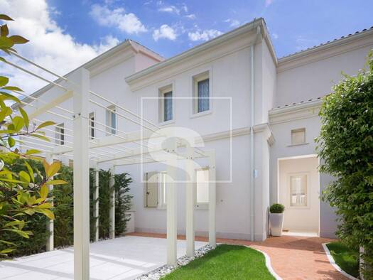 Einfamilienhaus zum Kauf 750.000 € 5 Zimmer 230 m² Grundstück Poreč 52440