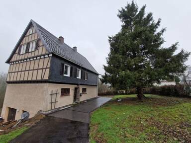 Einfamilienhaus zur Miete 2.225 € 8 Zimmer 199,4 m² 1.100 m² Grundstück Dhünn Wermelskirchen 42929