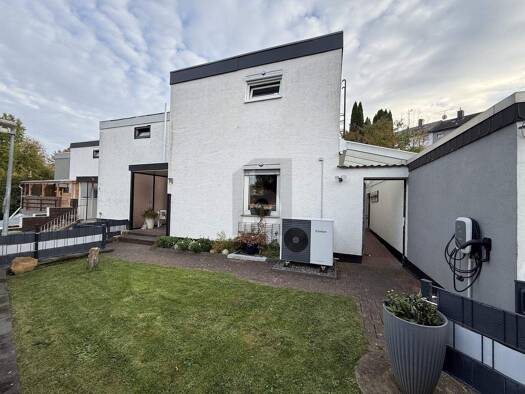 Reihenendhaus zum Kauf 255.000 € 4 Zimmer 110 m² 270 m² Grundstück Wellerode Söhrewald 34320