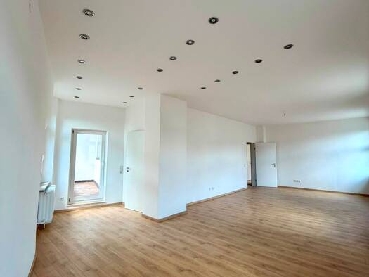 Wohnung zur Miete 1.250 € 5 Zimmer 156,6 m² Geschoss 1/3 frei ab 01.09.2026 Ansbach 91522