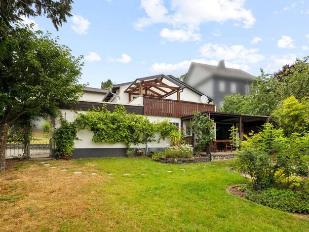 Einfamilienhaus zum Kauf 398.000 € 10 Zimmer 275 m² 1.482 m² Grundstück Merenberg Merenberg 35799