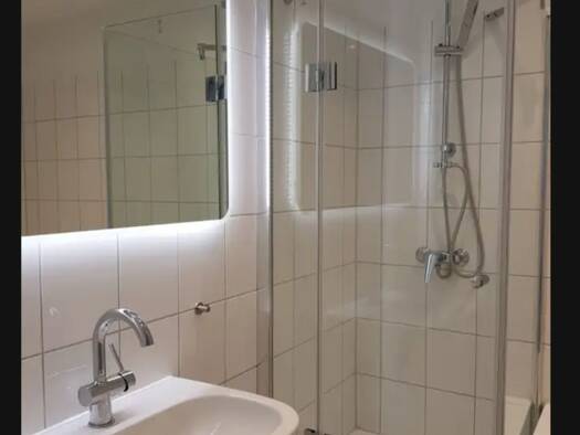 Terrassenwohnung zur Miete 930 € 3,5 Zimmer 95 m² Geschoss 1/4 frei ab 01.06.2026 Lürrip Mönchengladbach 41065