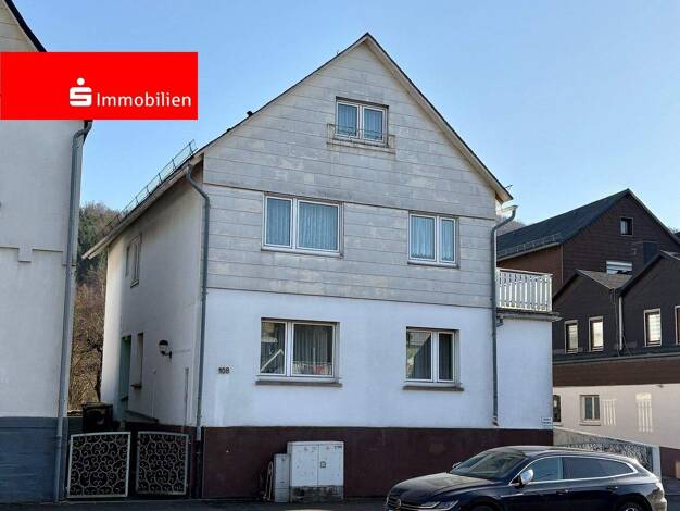 Einfamilienhaus zum Kauf 95.000 € 8 Zimmer 140 m² 873 m² Grundstück frei ab sofort Frohnhausen Dillenburg 35684