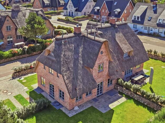 Doppelhaushälfte zum Kauf - Erstbezug 3.450.000 € 7 Zimmer 183 m² 395 m² Grundstück Wenningstedt Wenningstedt-Braderup (Sylt) 25996