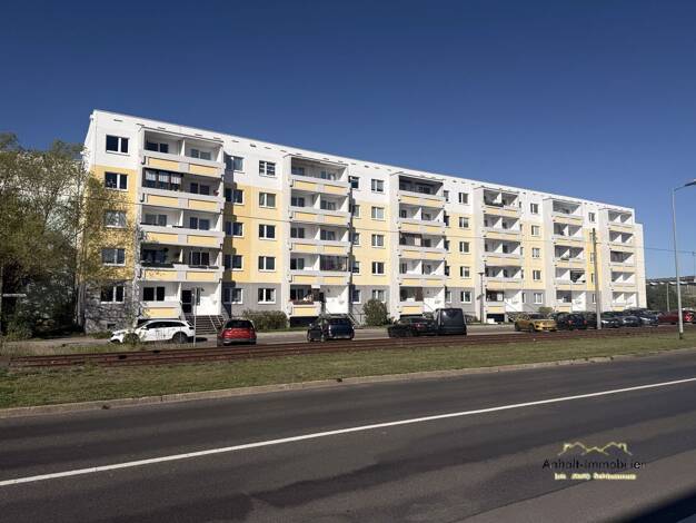Wohnung zur Miete 400 € 3 Zimmer 56,7 m² 2. Geschoss frei ab sofort Werner-Seelenbinder-Ring 8 Süd Dessau-Roßlau 06849