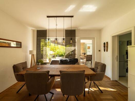 Einfamilienhaus zum Kauf 465.000 € 5 Zimmer 150 m² 905 m² Grundstück Bad Neustadt Bad Neustadt an der Saale 97616