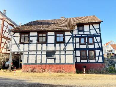 Einfamilienhaus zum Kauf provisionsfrei 36.500 € 9 Zimmer 234 m² 240 m² Grundstück Hauptstr. 23 Groß-Felda Feldatal 36325