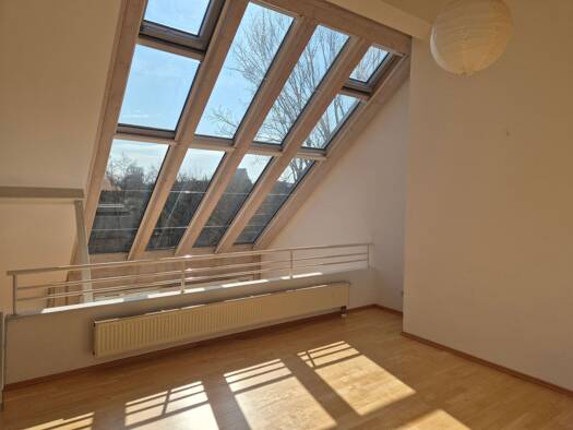 Maisonette zur Miete 1.100 € 2,5 Zimmer 81 m² Geschoss 3/4 frei ab 01.05.2026 Am Goldhammer 9 St Jobst Nürnberg 90491