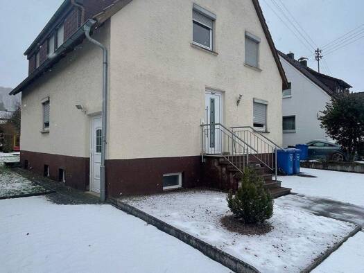 Mehrfamilienhaus zum Kauf 329.000 € 7 Zimmer 125 m² 435 m² Grundstück frei ab sofort Lauchheim 73466