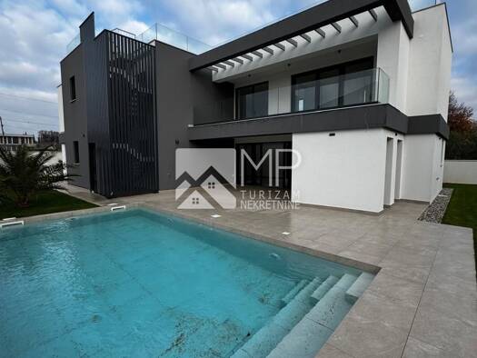 Einfamilienhaus zum Kauf 1.150.000 € 5 Zimmer 723 m² Grundstück Medulin 52203