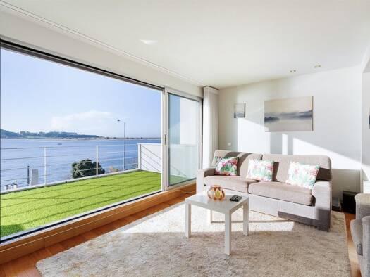Haus zum Kauf 1.450.000 € 184 m² 110 m² Grundstück Lordelo do Ouro e Massarelos 4150