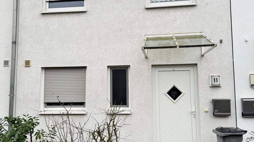 Reihenmittelhaus zur Miete 1.750 € 4 Zimmer 112 m² Hochheim 65239