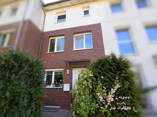 Reihenmittelhaus zum Kauf 679.000 € 4 Zimmer 139,3 m² 215,9 m² Grundstück Bramfeld Hamburg 22179