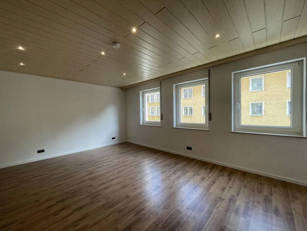 Wohnung zur Miete 750 € 2 Zimmer 65 m² 2. Geschoss Okenstraße 38 Steinbühl Nürnberg 90443