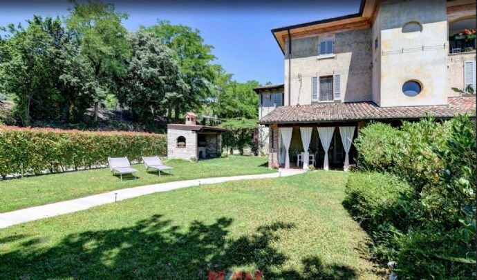 Villa zum Kauf 665.000 € 6 Zimmer 230 m²<br/>Wohnfläche 200 m²<br/>Grundstück ab sofort<br/>Verfügbarkeit Via Andreis Desenzano del Garda