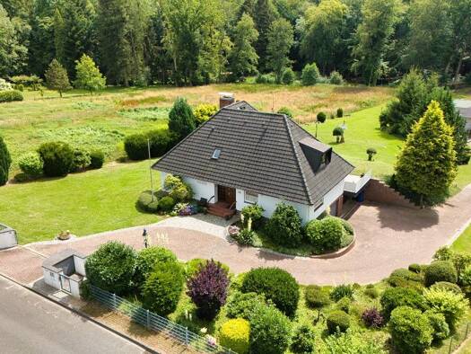 Einfamilienhaus zum Kauf provisionsfrei 745.000 € 10 Zimmer 276 m² Greevenbrook 35 Meckelfeld Seevetal 21217