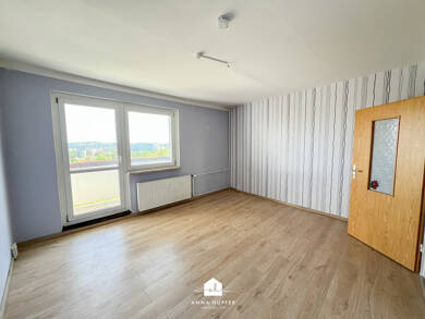 Wohnung zur Miete 300 € 3 Zimmer 60,5 m² Dachgeschoss, 4. Geschoss frei ab sofort Otto-Worms-Straße 13 Lusan Gera 07549