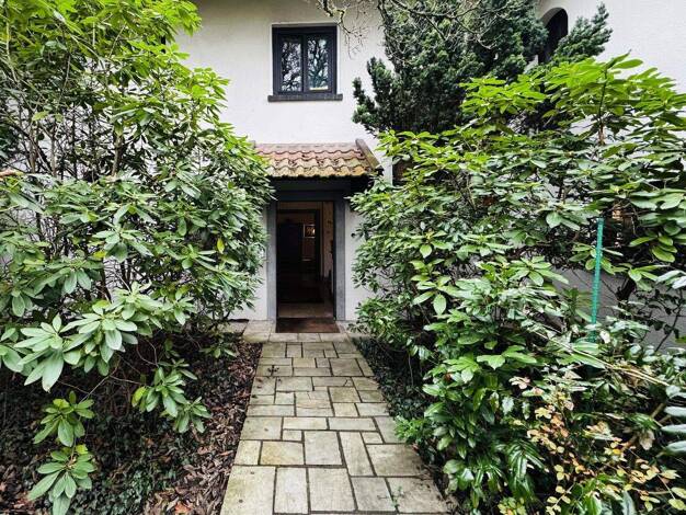 Villa zum Kauf provisionsfrei 890.000 € 11 Zimmer 365 m² 1.250 m² Grundstück St Johann Saarbrücken 66123