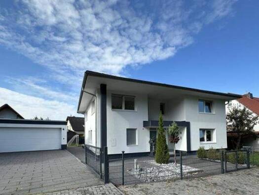 Einfamilienhaus zum Kauf 495.000 € 6 Zimmer 250 m² 605 m² Grundstück frei ab sofort Adelshausen Melsungen 34212